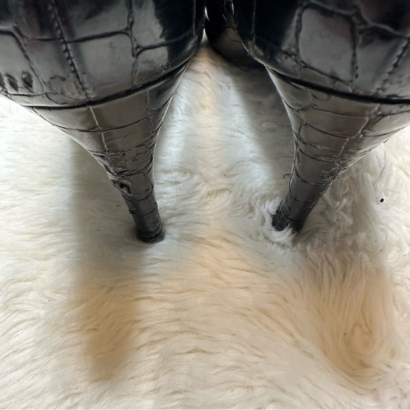 Bandolino Black Heels Pointed Toe Glossy Finish Black Size 9 - Picture 5 of 16